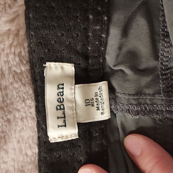 L. L. Bean Shorts - Picture 7 of 8